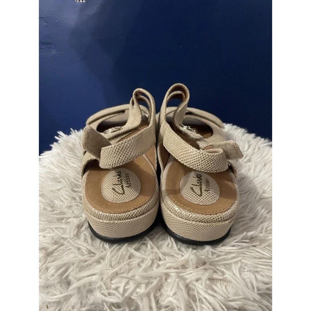 CLARKS WOMEN'S TIFFANI ALDORA NATURAL BEIGE LEA SLINGBACK SANDALS SHOES 9.5